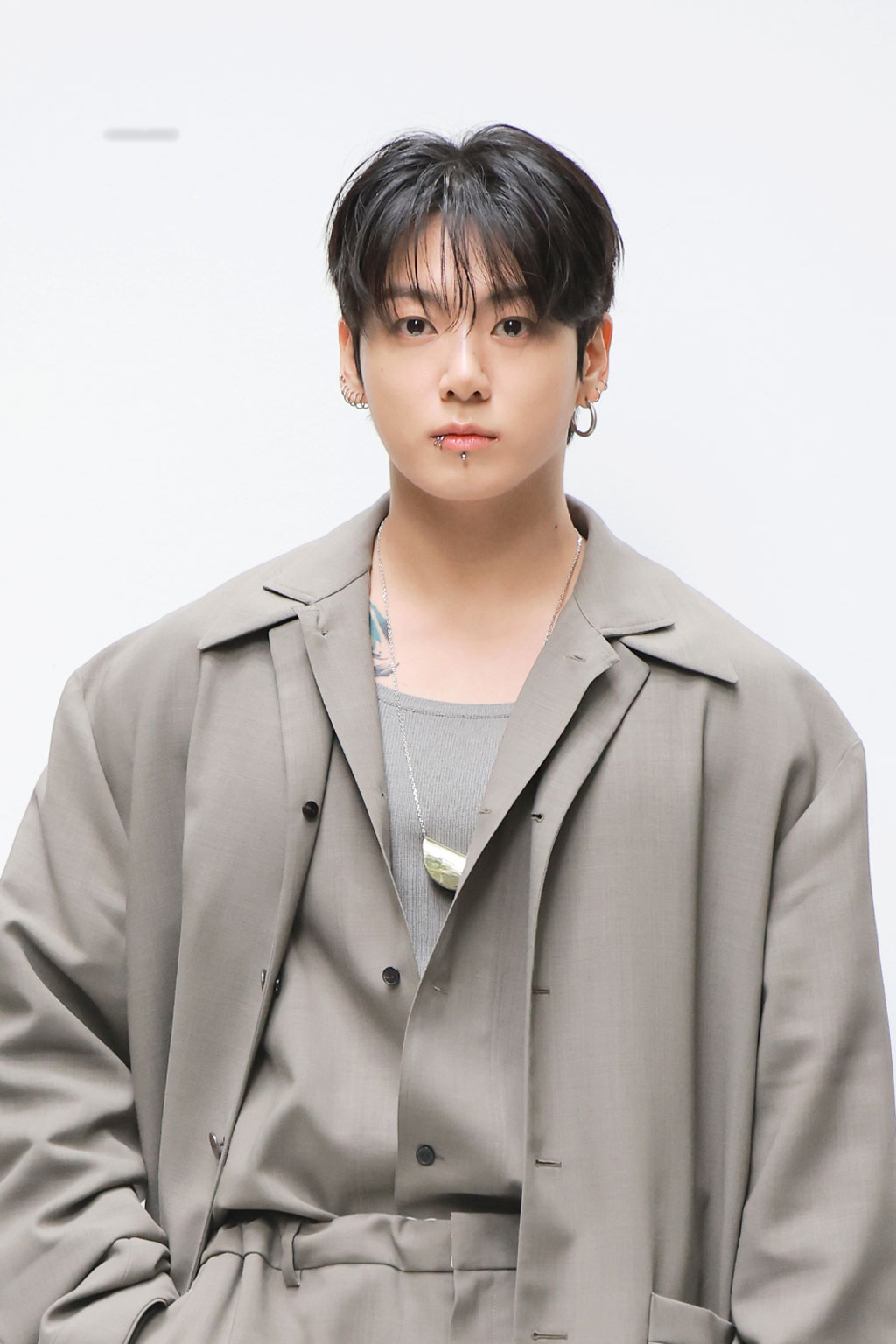 Tampil di Calvin Klein, Jungkook BTS Jadi Trending Global